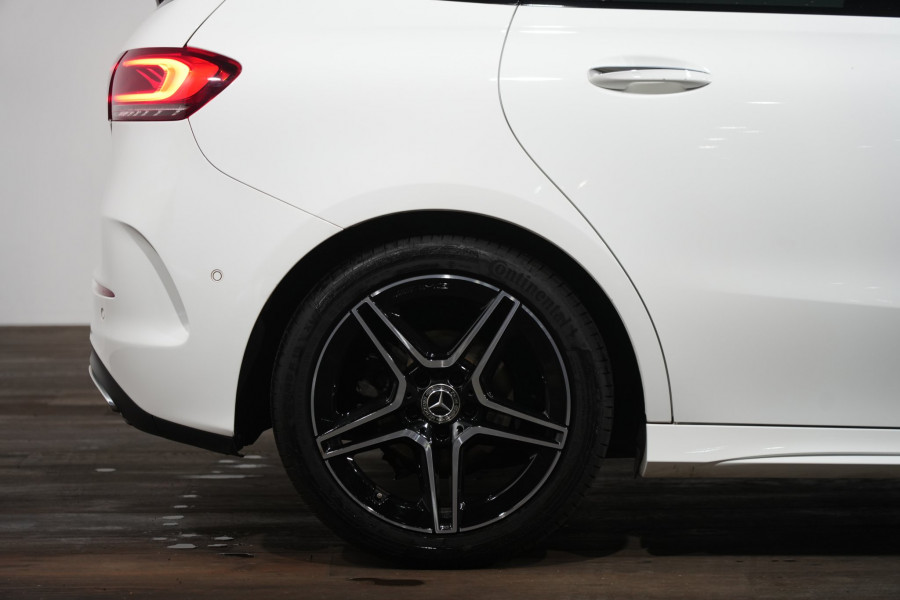 2021 Mercedes-Benz B180 Hatch
