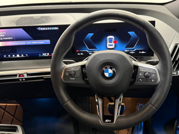 2026 MY25 BMW iX I20 xDrive45 M Sport SUV image 12