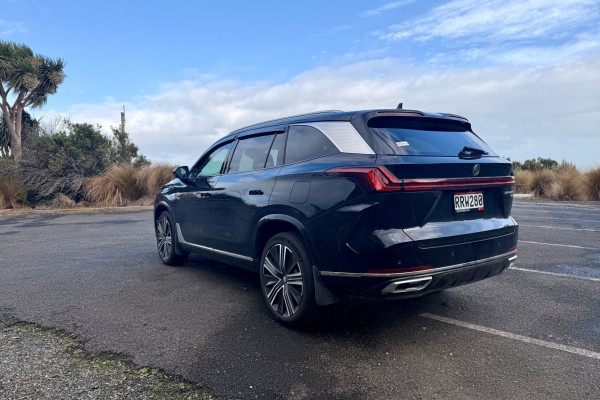 2026 MG QS Essence SUV Image 5