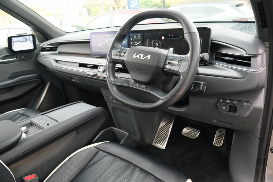 2023 MY24 Kia EV9 MV GT-Line SUV Image 7