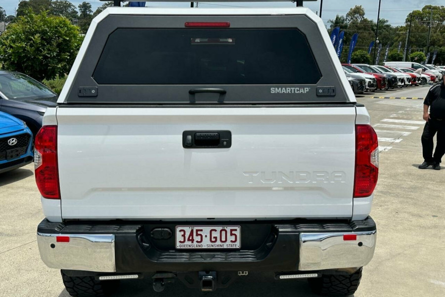 2021 Toyota Tundra - IMPORT Cab Chassis Image 8