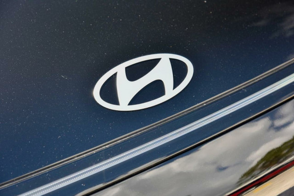 2025 MY26 Hyundai KONA SX2.V3 Premium SUV Image 19