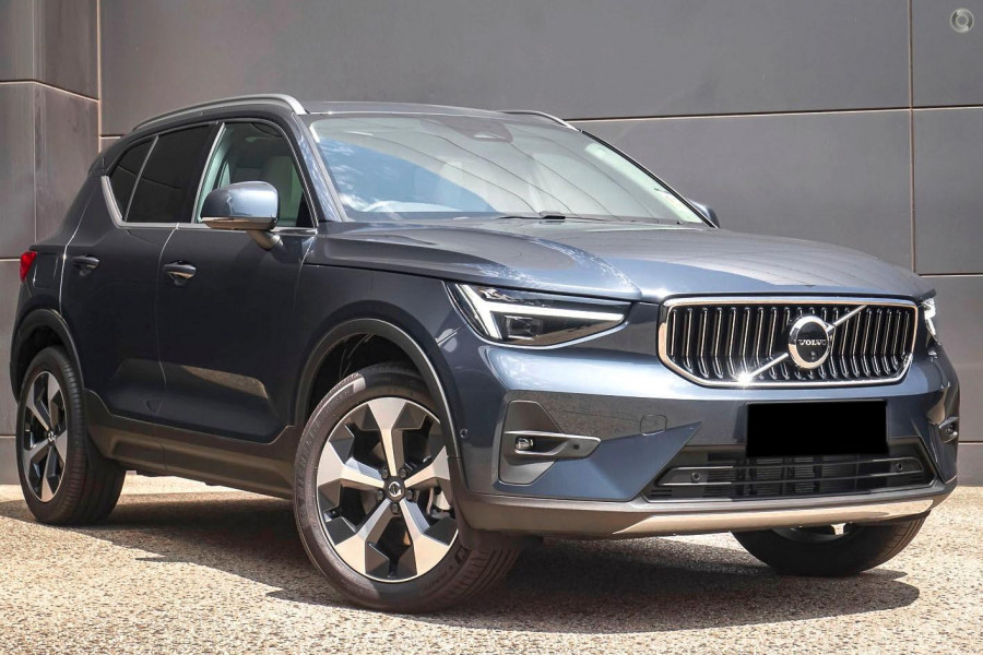 2026 Volvo XC40 XZ Ultra B4 Bright SUV Image 1