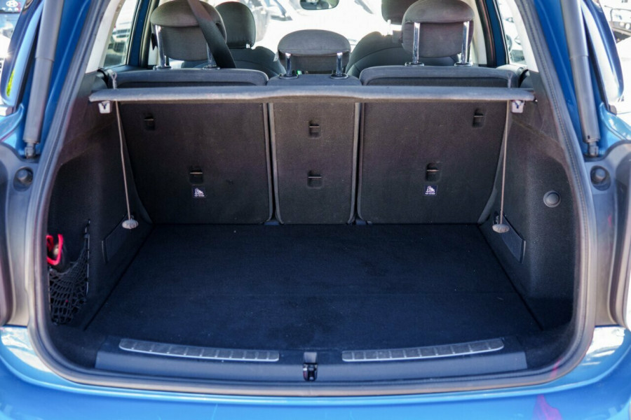 2017 MINI Countryman F60 Cooper Steptronic Wagon Image 8