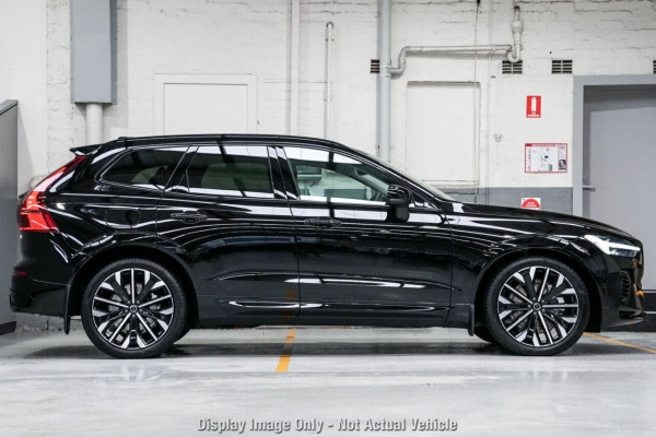 2026 Volvo XC60 UZ Ultra T8 Plug-in Hybrid Dark SUV Image 15