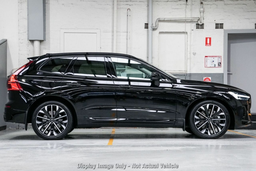 2026 Volvo XC60 UZ Ultra T8 Plug-in Hybrid Dark SUV Image 15