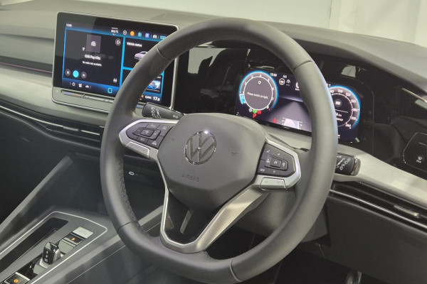 2025 Volkswagen Golf 8.5 110TSI Life Hatch Image 8