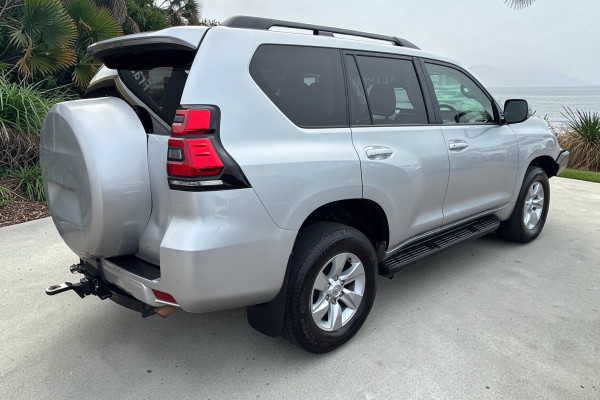 2019 Toyota LandCruiser Prado GDJ150R GXL SUV Image 3