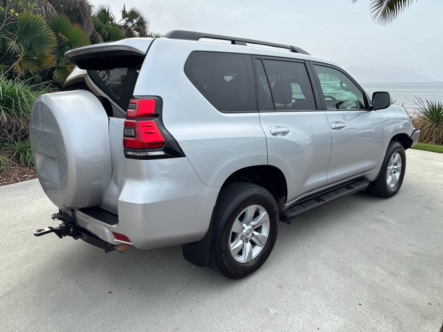 2019 Toyota LandCruiser Prado GDJ150R GXL SUV Image 3