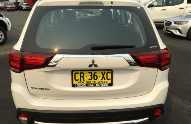 2017 Mitsubishi Outlander ZL ES Suv