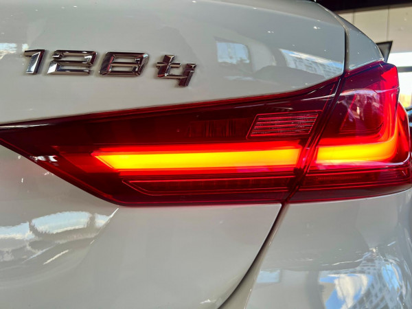 2021 BMW 1 Series F40 128ti Hatch image 20