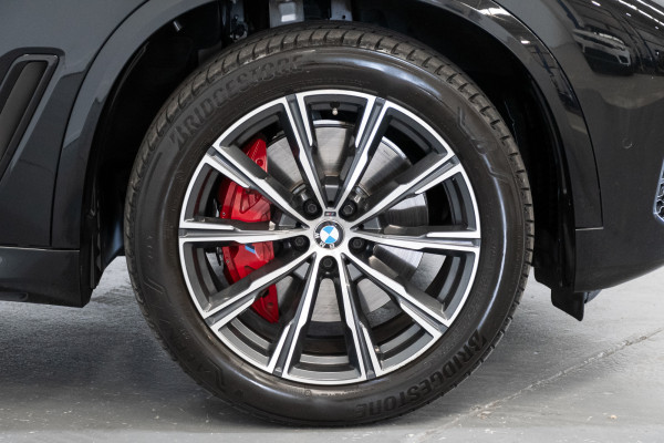 2021 BMW X5 xDrive30d SUV Image 6