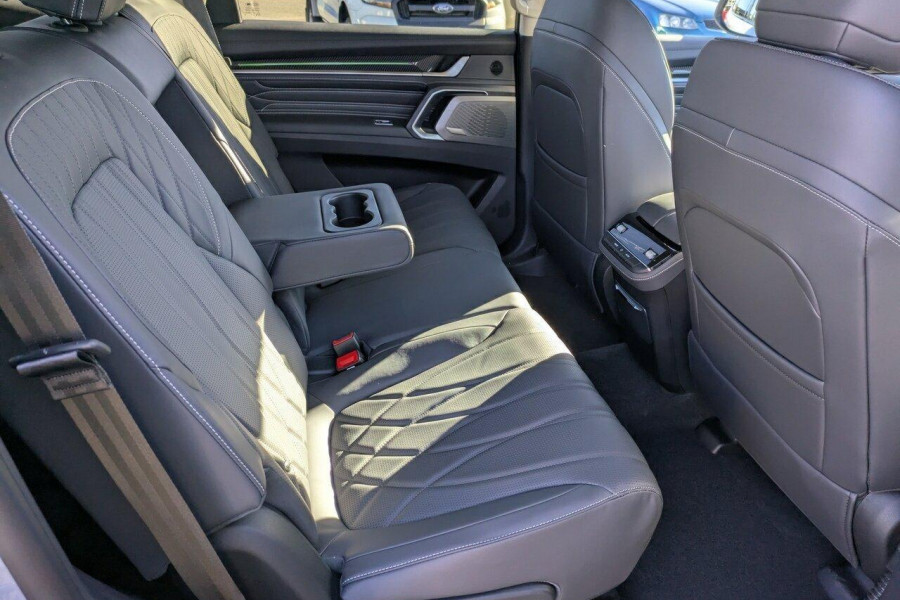 2025 LDV D90 SV9A Executive SUV Image 14