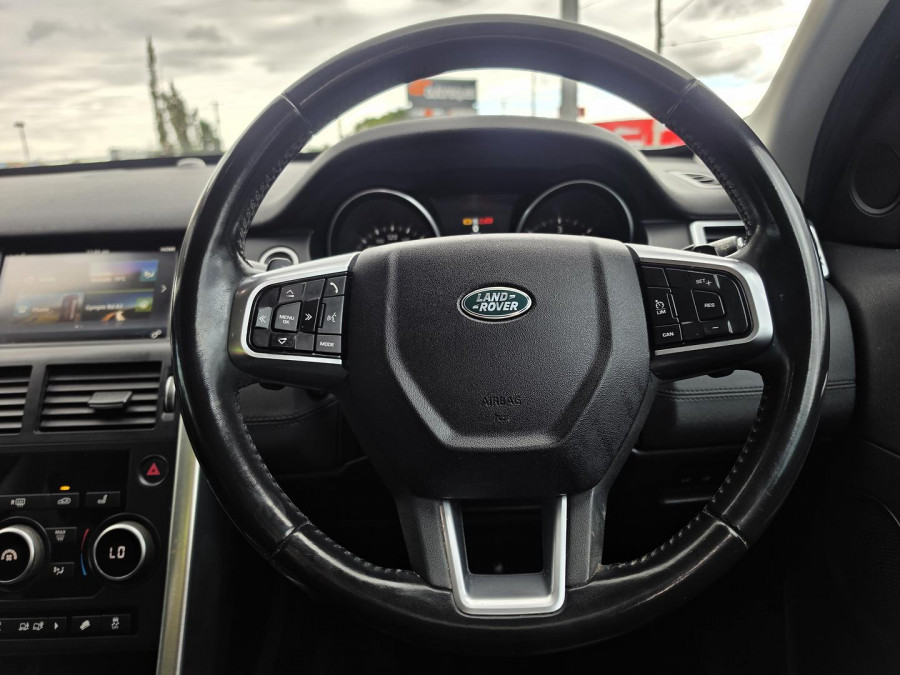 2017 Land Rover Discovery Sport L550 TD4 HSE SUV Image 14