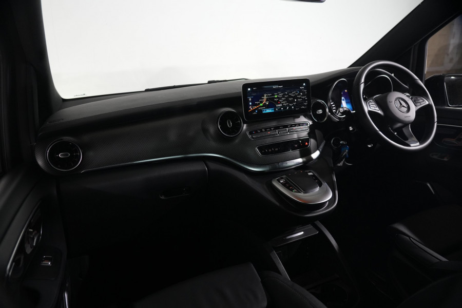 2022 Mercedes-Benz V-Class V250 d Avantgarde People Mover Image 11