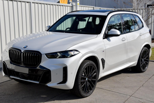 2025 BMW X5 G05 LCI xDrive40i M Sport SUV image 26