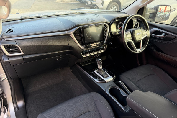 2021 MY22 Isuzu D-MAX RG LS-U Ute Image 13