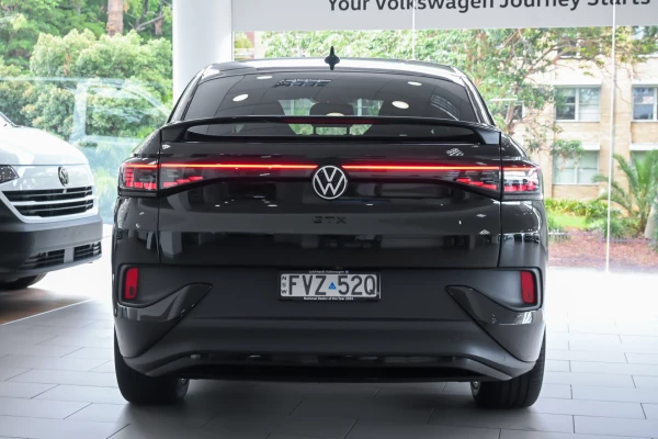 2025 Volkswagen ID. 5 E2 GTX SUV Image 5