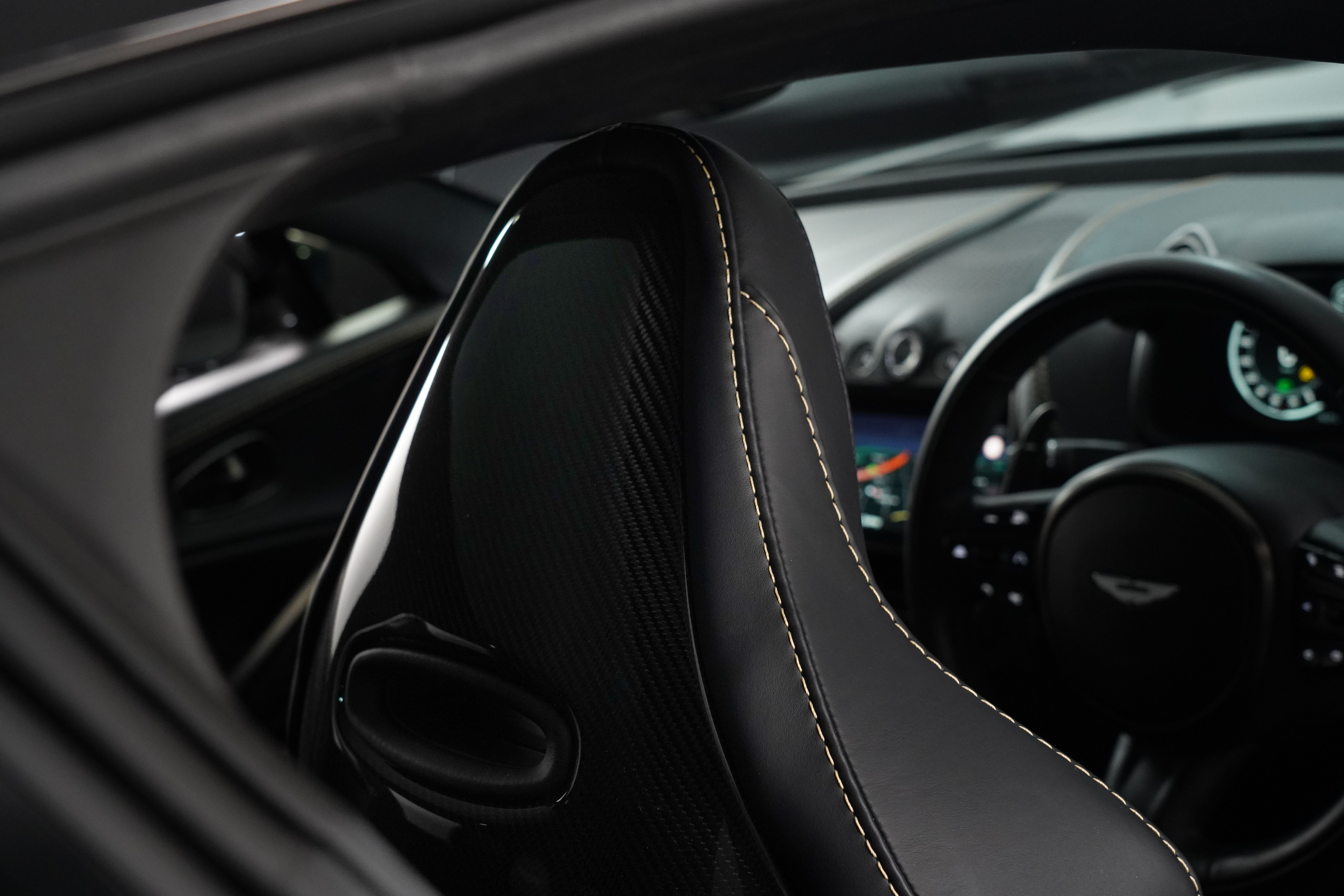 2022 Aston Martin DBX 707 SUV Image 32