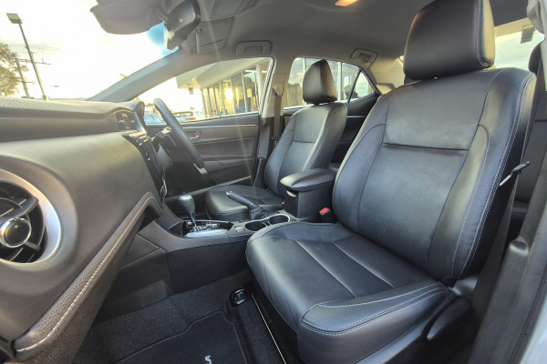 2018 Toyota Corolla ZRE172R ZR Sedan Image 10