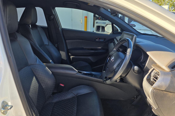 2020 Toyota C-HR NGX Koba SUV Image 10