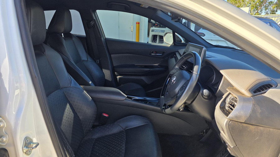 2020 Toyota C-HR NGX Koba SUV Image 10