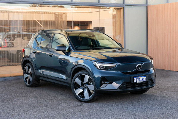 2026 Volvo EX40  Ultra Twin Motor Performance SUV Image 1