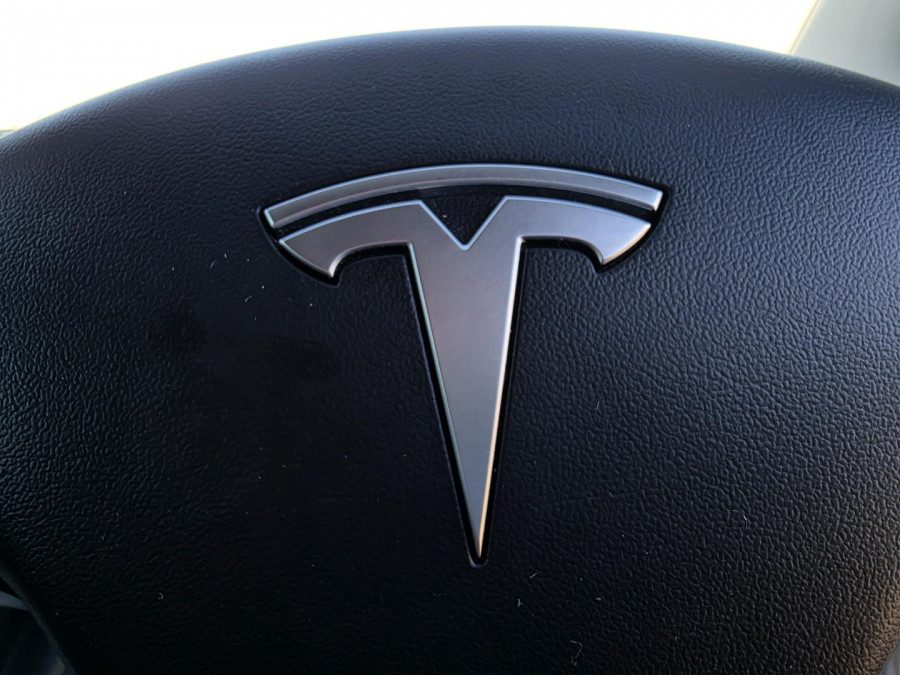 2021 Tesla Model 3  Long Range Sedan Image 21