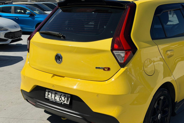 2020 MG MG3 SZP1 Core Hatch Image 13