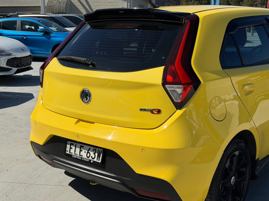 2020 MG MG3 SZP1 Core Hatch Image 13
