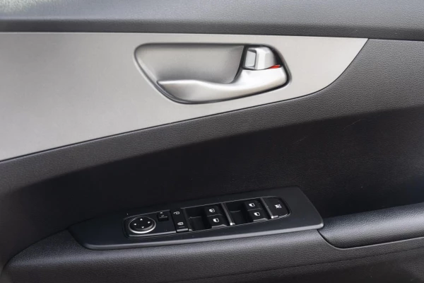 2019 MY20 Kia Cerato BD S Sedan Image 16