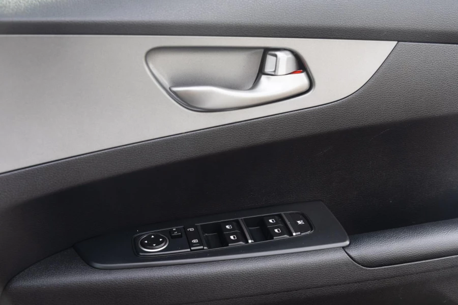2019 MY20 Kia Cerato BD S Sedan Image 16