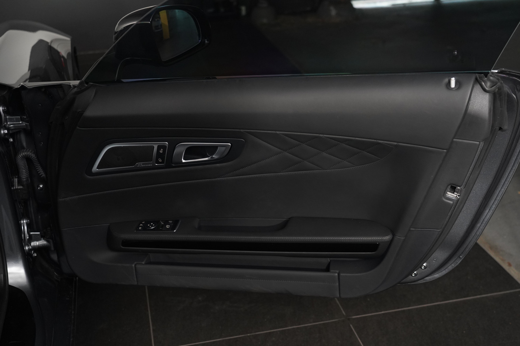 2021 Mercedes-Benz AMG GT Night Edition Coupe Image 35