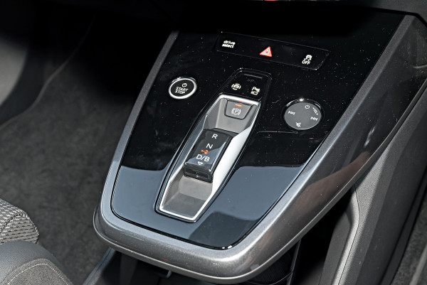 2025 Audi Q4 e-tron F4 45 SUV image 13