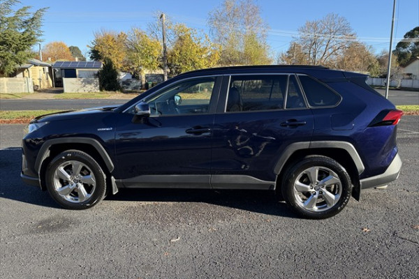 2020 Toyota RAV4 AXAH54R GXL Hybrid SUV Image 2