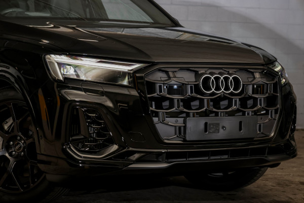 2025 Audi Q7 4M TFSI 250kW S line SUV image 18
