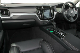 2018 MY19 Volvo XC60 UZ T5 Momentum Suv