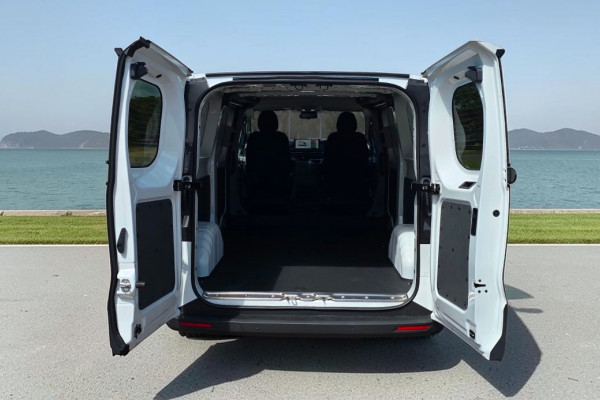 2026 LDV Deliver 7   Van Image 8