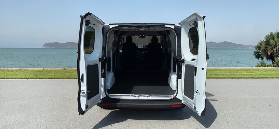 2026 LDV Deliver 7   Van Image 8