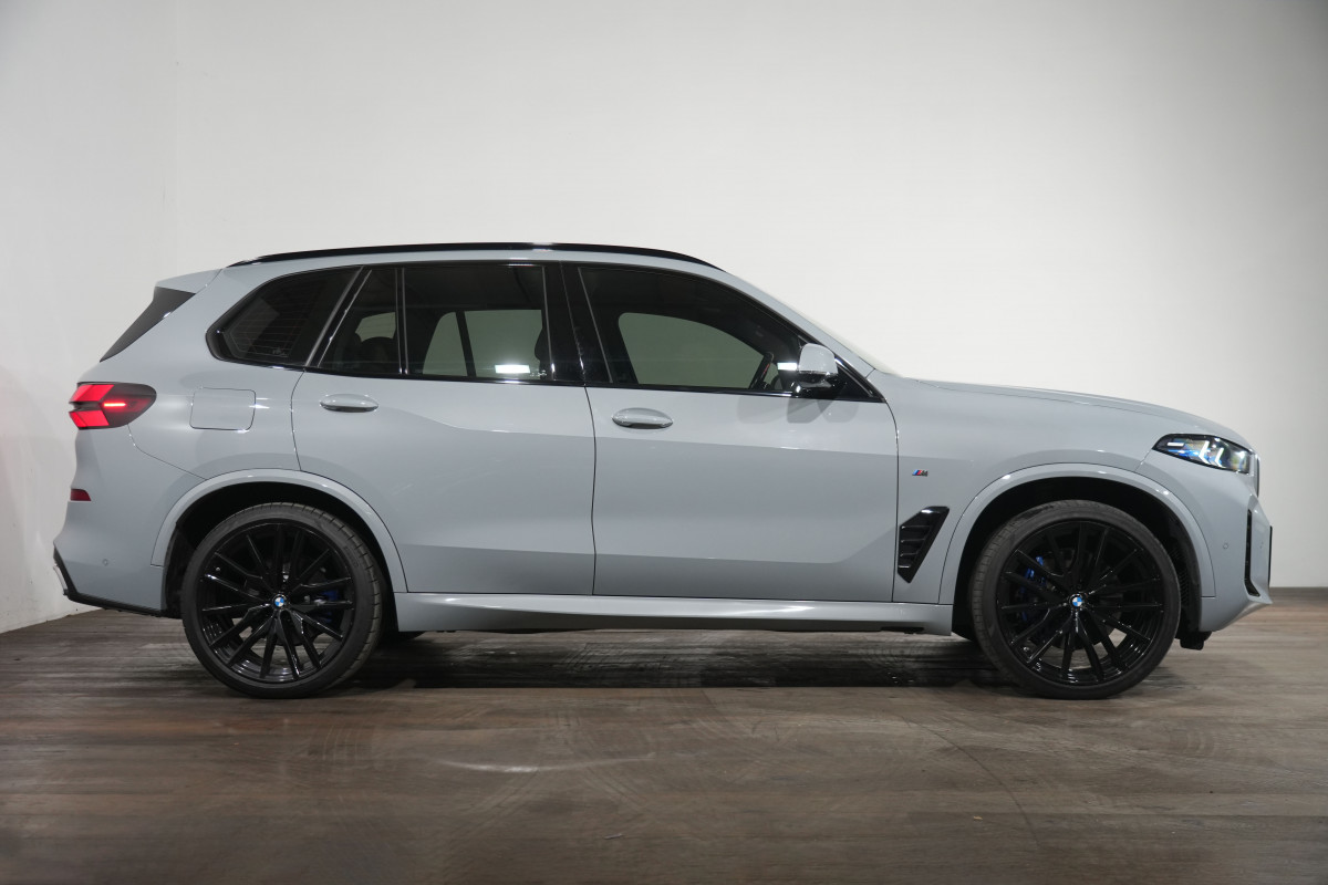 2023 BMW X5 xDrive30d M Sport SUV