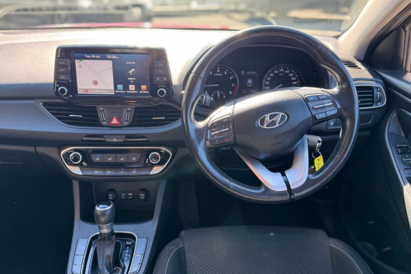 2019 Hyundai i30 PD2 Active Hatch Image 10