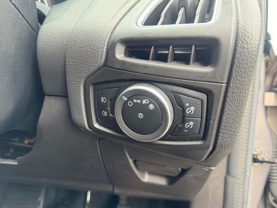 2016 Ford Focus LZ Sport Hatch Image 23