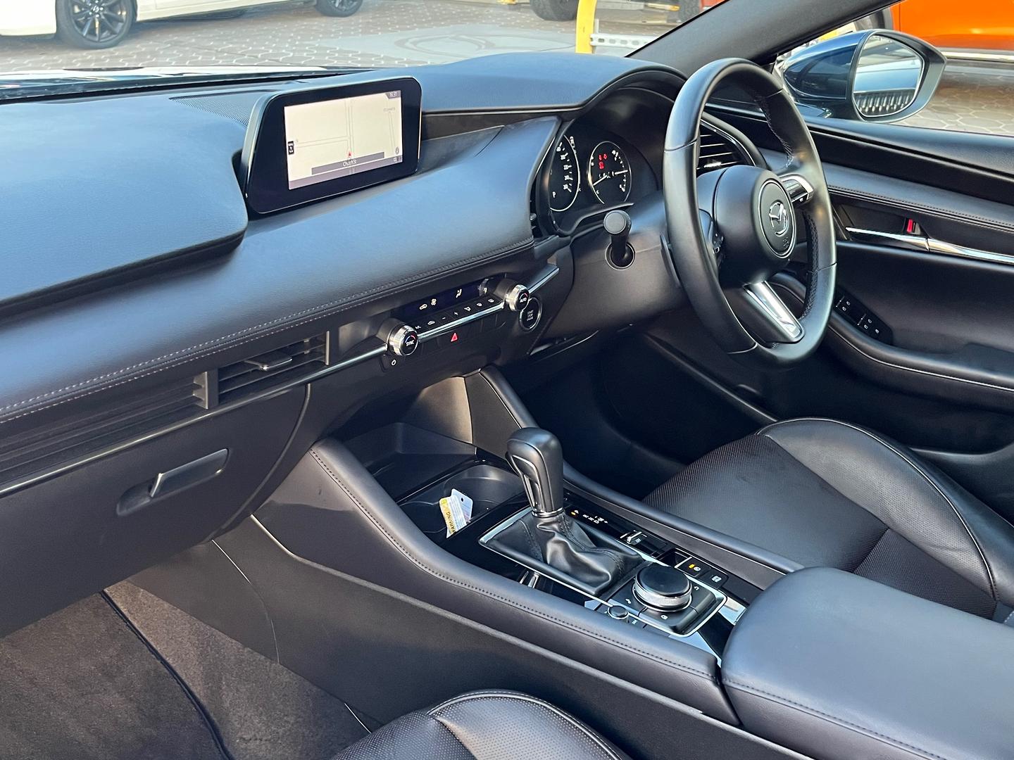 2023 Mazda 3 BP Series G20 Touring Hatch Image 11