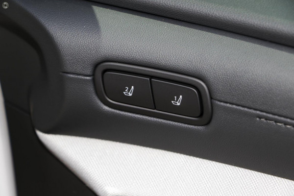 2026 Hyundai Tucson NX4.V4 Hybrid Premium SUV Image 8