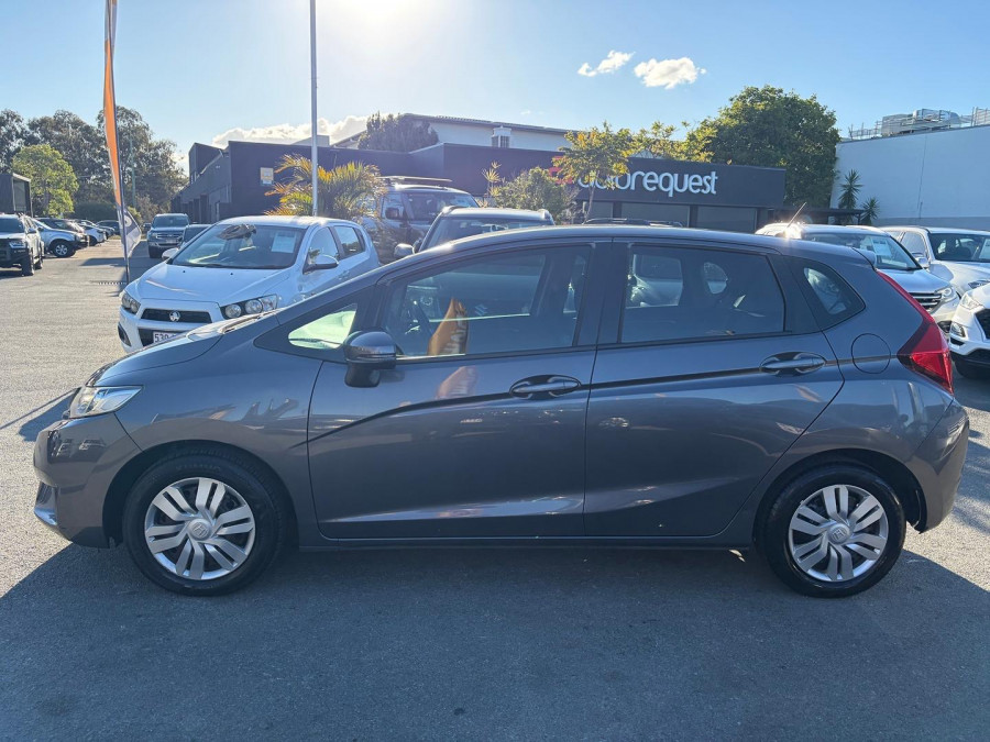 2016 Honda Jazz GF VTi Hatch Image 11