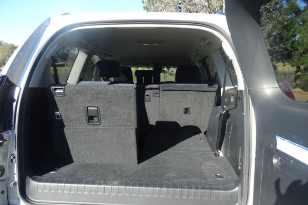 2019 Toyota LandCruiser Prado GDJ150R GXL SUV Image 8
