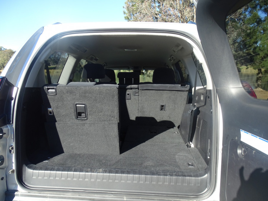 2019 Toyota LandCruiser Prado GDJ150R GXL SUV Image 8
