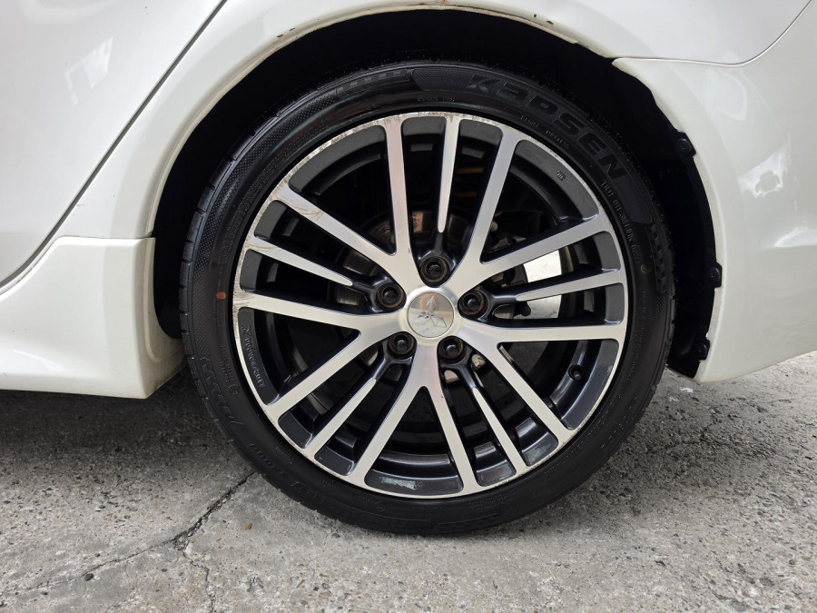 2017 Mitsubishi Lancer CF LS Sedan Image 13