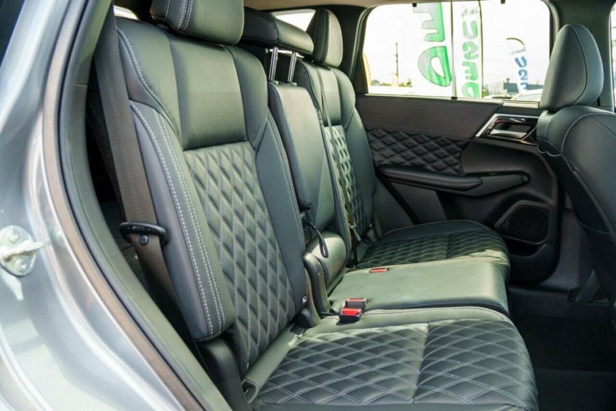 2023 MY24 Mitsubishi Outlander ZM Exceed SUV Image 10