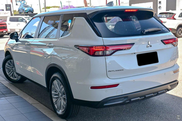 2025 MY24 Mitsubishi Outlander ZM PHEV ES SUV